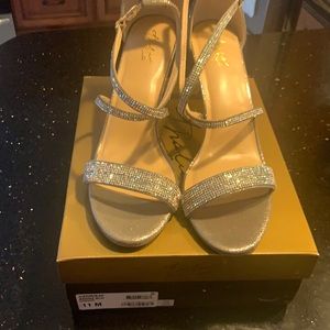 Thalia sodi women bronze sandals size 11 M